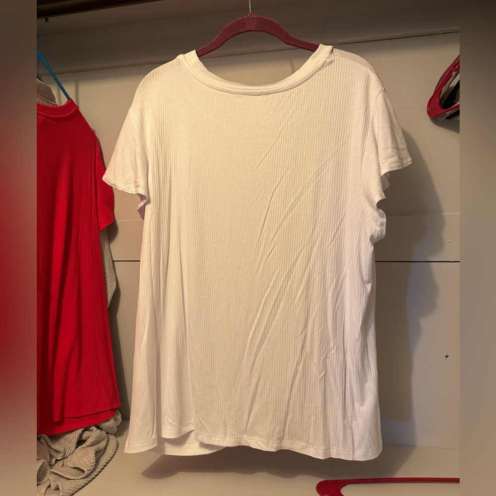 Time and Tru White Short Sleeve Tie Front T-Shirt - Picture 2 of 6